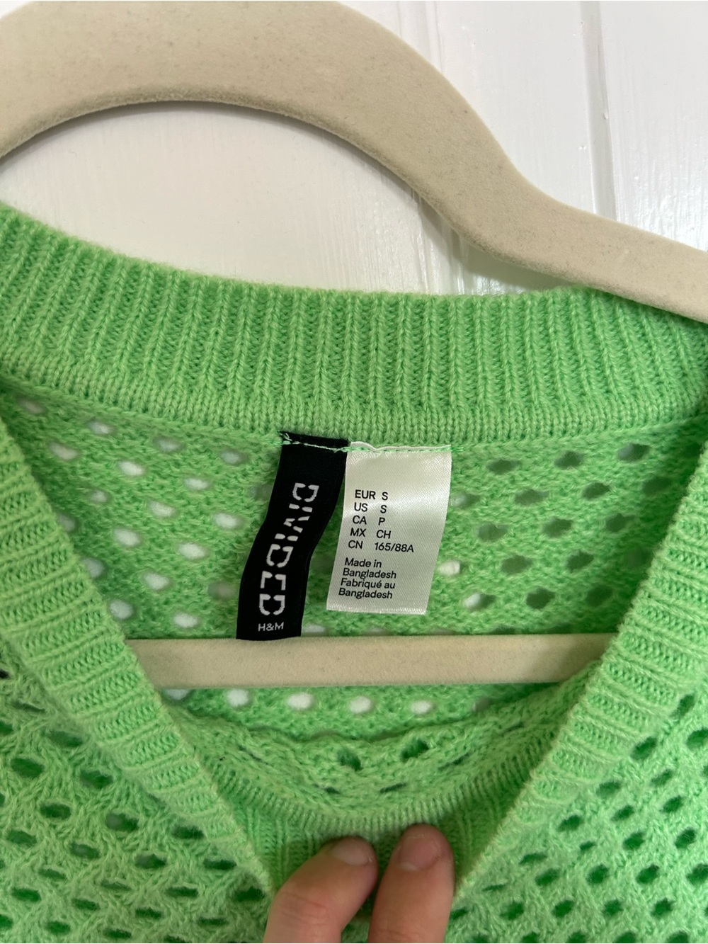 H&M (Divided) Top - Picture 2 of 2